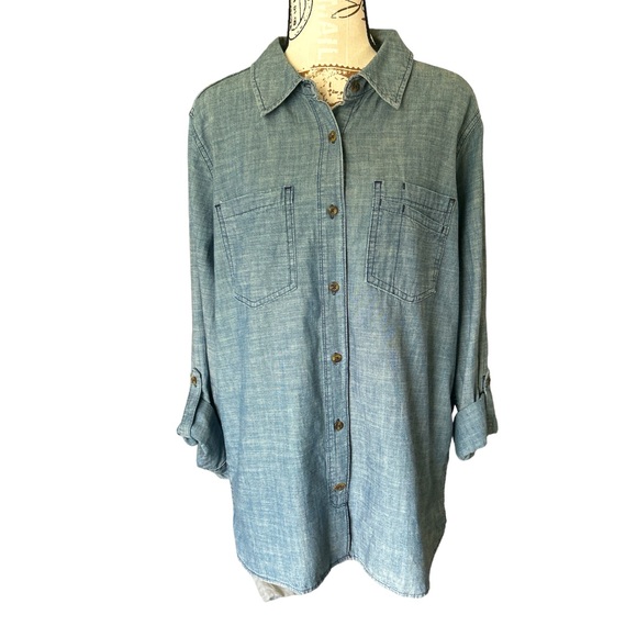 Carhartt Tops - Carhartt women’s lightweight denim button up top size large 12/14